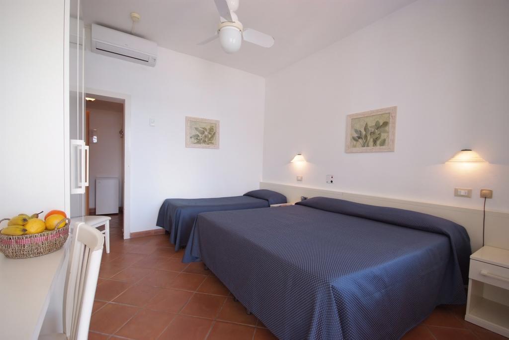 Hotel Dino Capoliveri  Εξωτερικό φωτογραφία